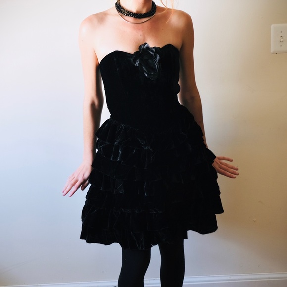 Betsey Johnson Black Velvet Ruffle Evening Dres - Picture 2 of 5